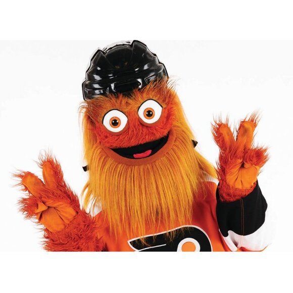 NEW WITH TAGS Philadelphia Flyers Bundle - XL shirt, 2 hats ($130 MSRP) - Picture 9 of 9